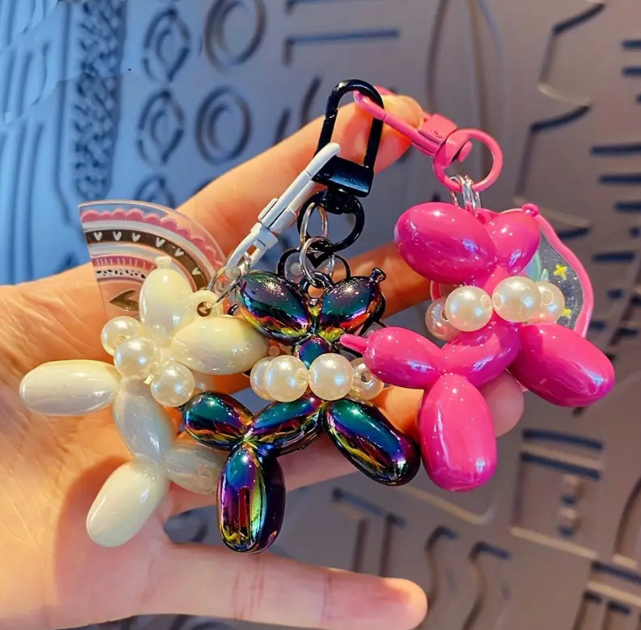 Pearl KAWAII Cartoon Balloon Dog Key Chain