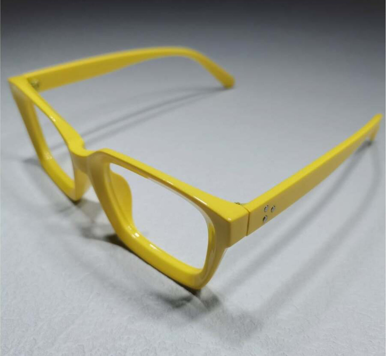 HENRY’S Glasses