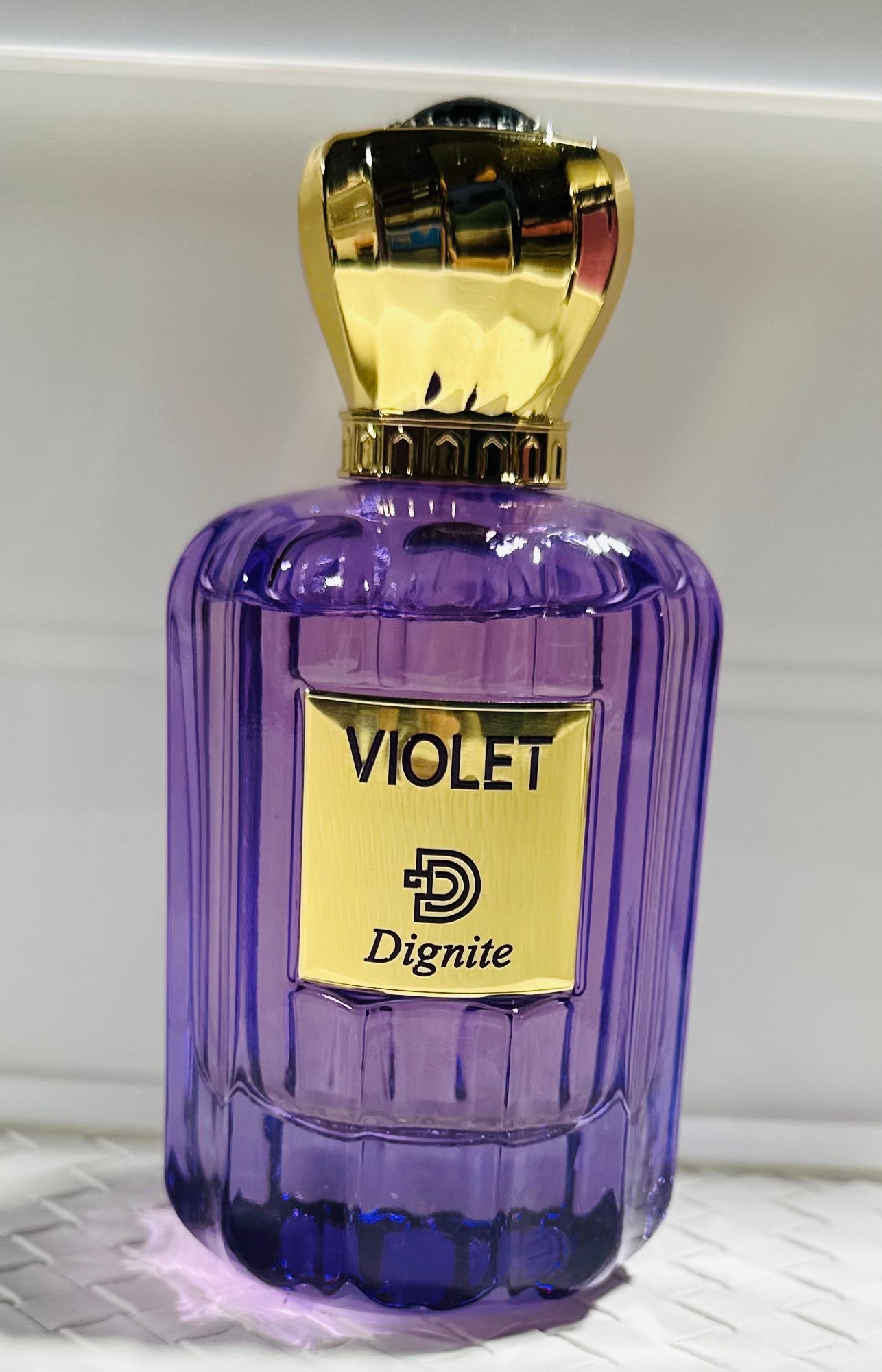Dignite Violet