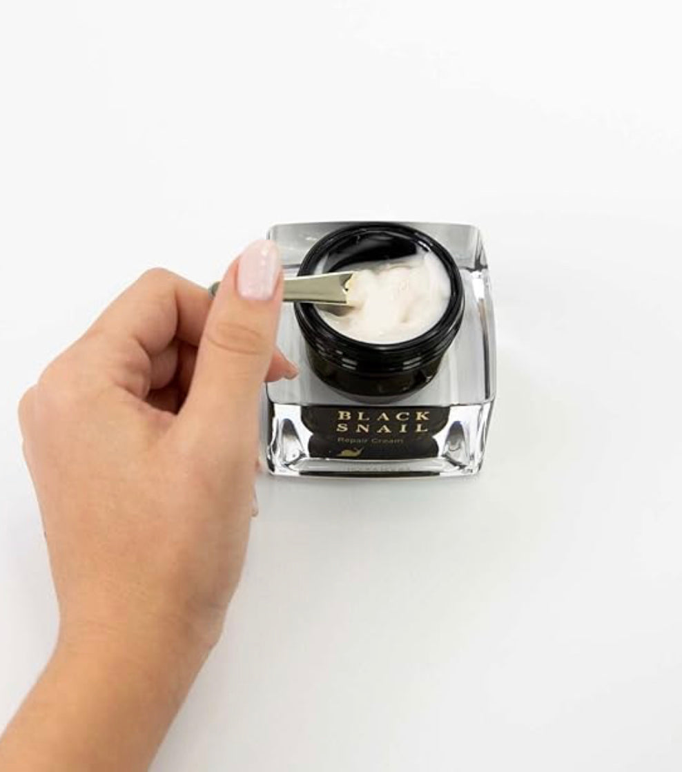 Holika Holika Prime Youth Black Snail Repair Cream