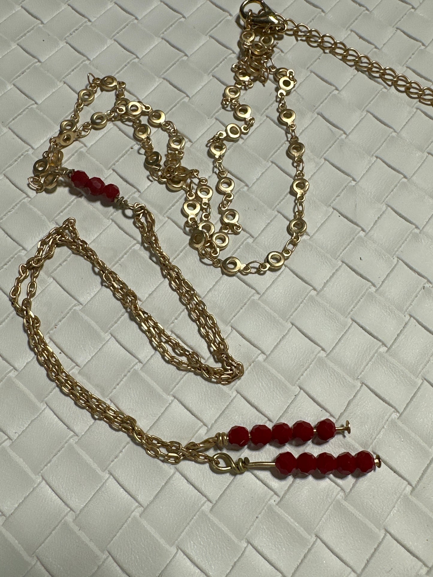 DinDin  necklace - Red