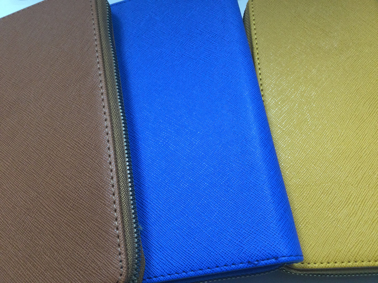 Solid color wallets