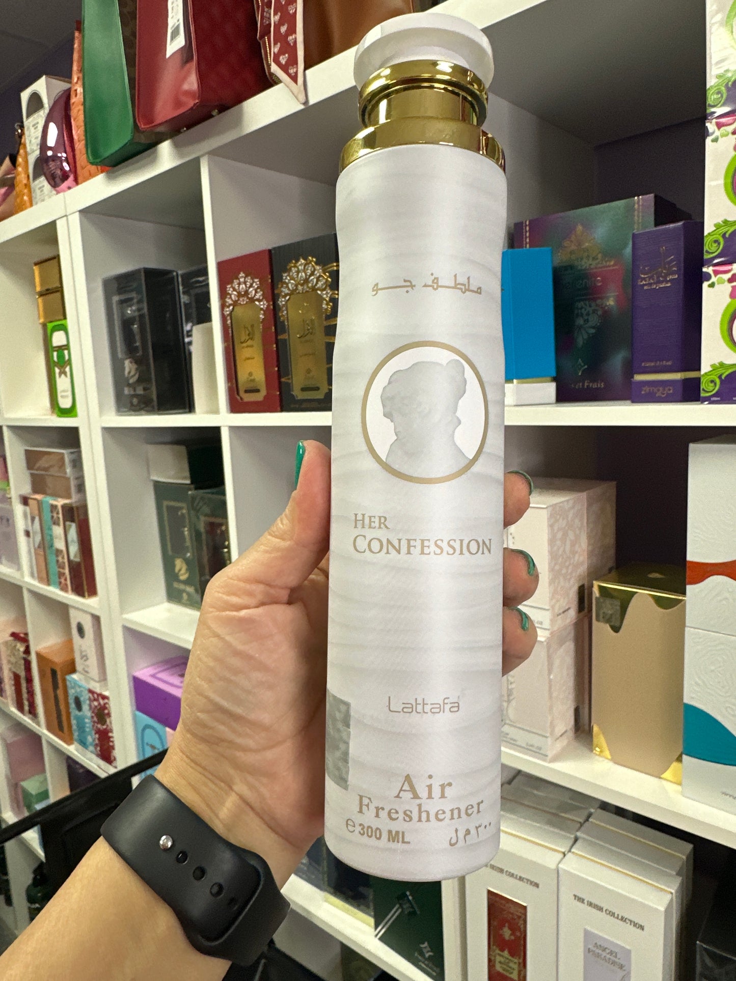 Her confession, air freshener, Latifah