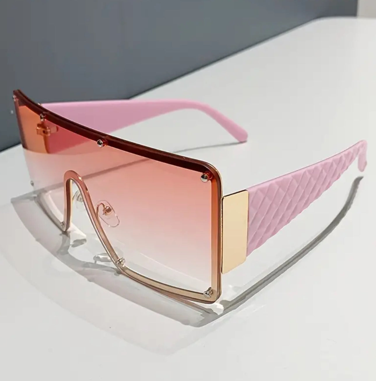 GIA Square Sun glasses