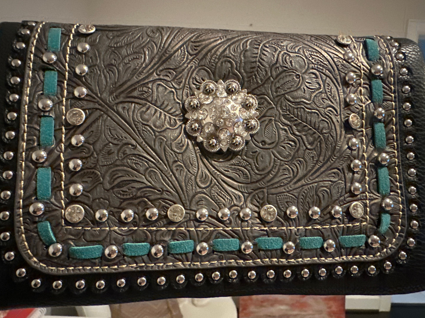 Concho Clutch