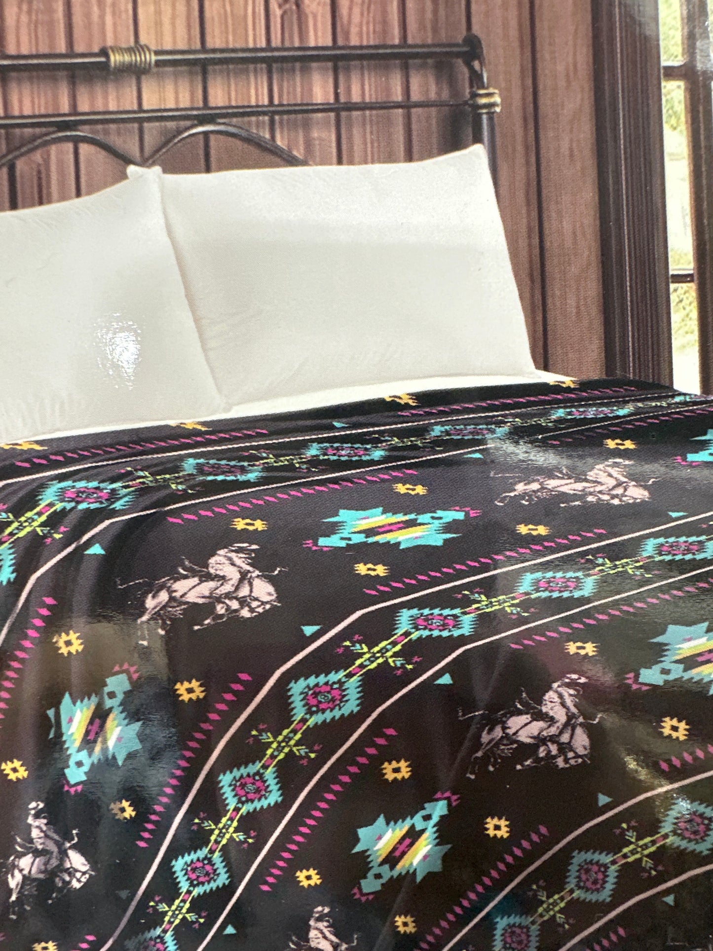 Black Uma Blanket- Queen