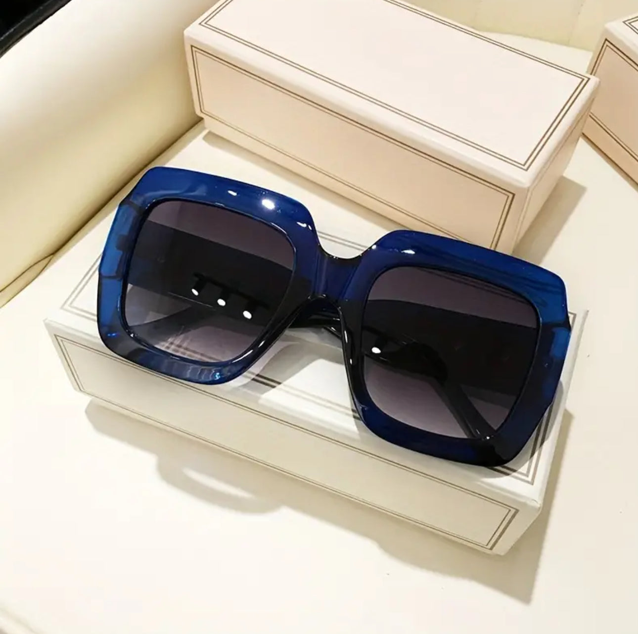 Katty Square Sunglasses