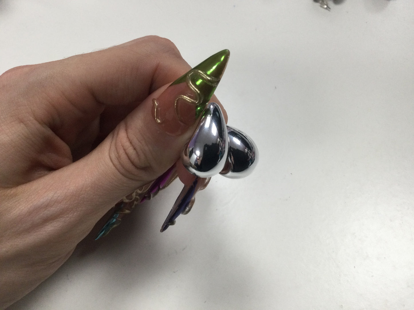 Elegant drop earrings