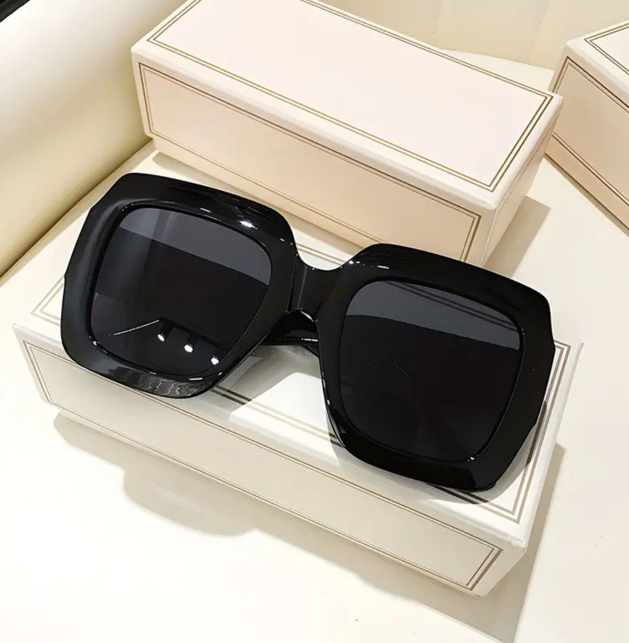Katty Square Sunglasses