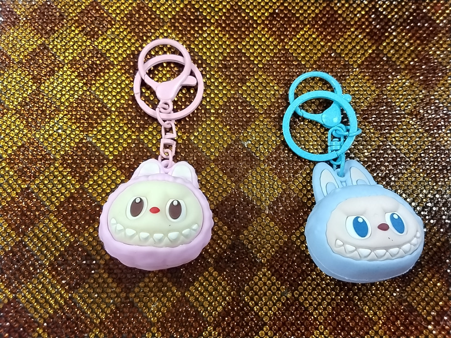 Labubu head keychain