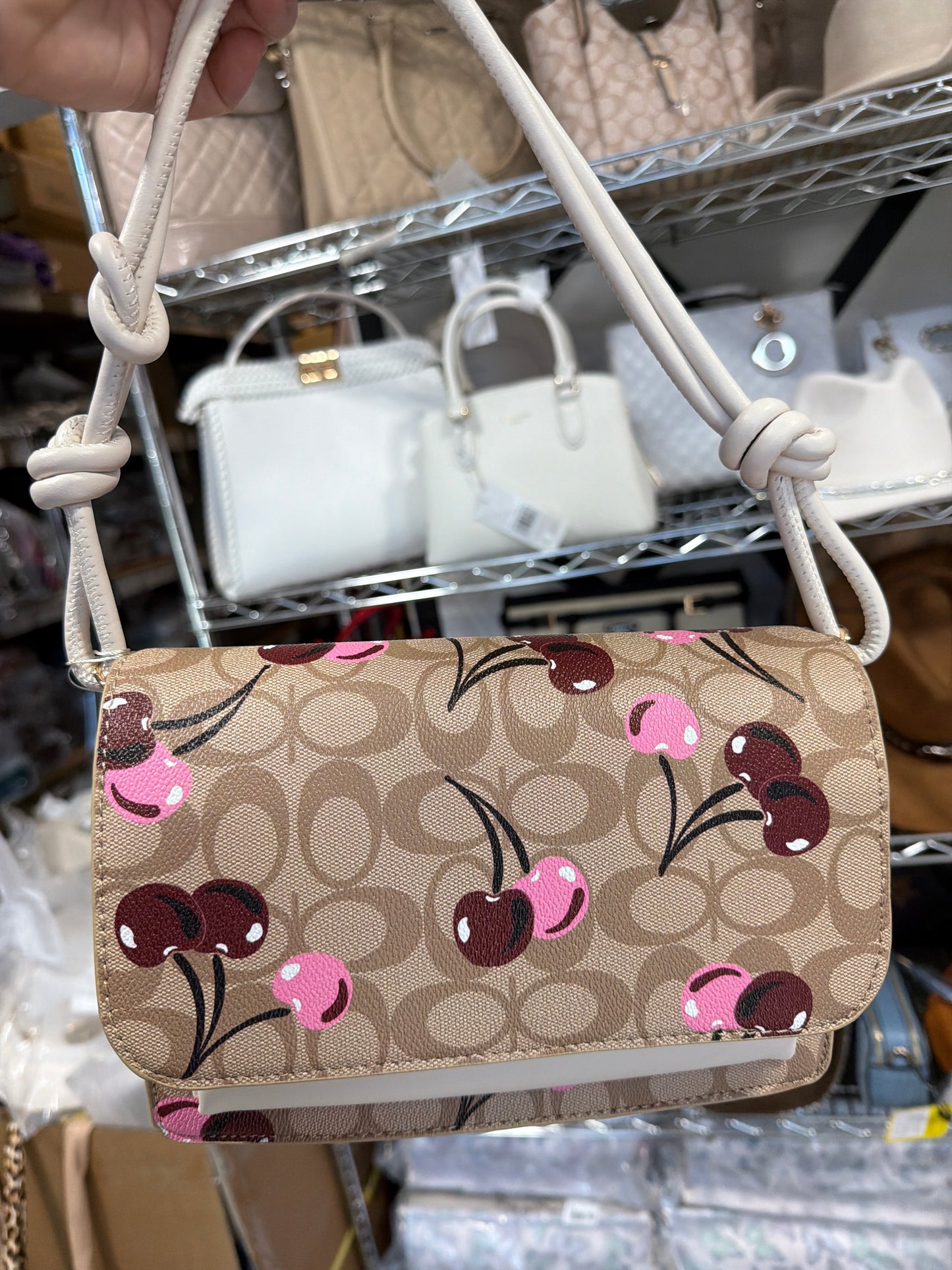 20762 Cream cherry bag