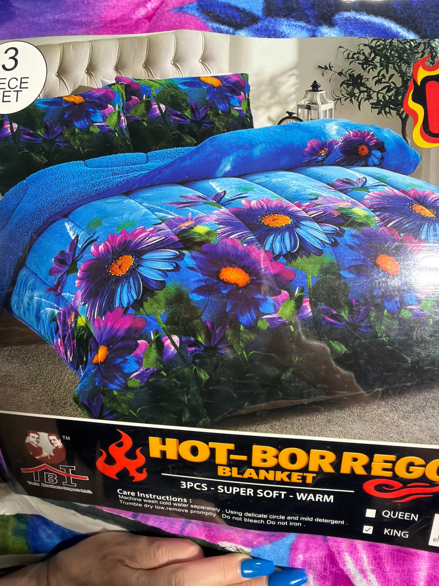Janet BORREGO 3PC BEDSPREAD - king blue flowers