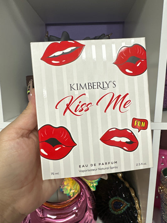 Kimberly's kiss me
