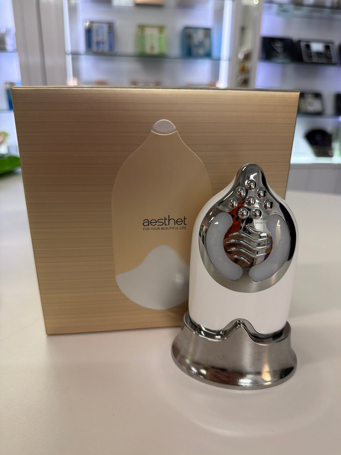 Aesthet Smart Facial Lifting & Firming Device ✨💆‍♀️