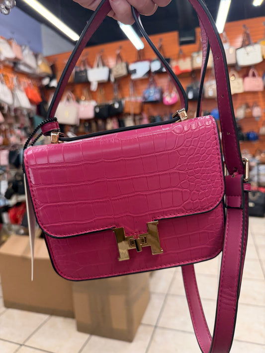 H Small Crossbody -8967Q