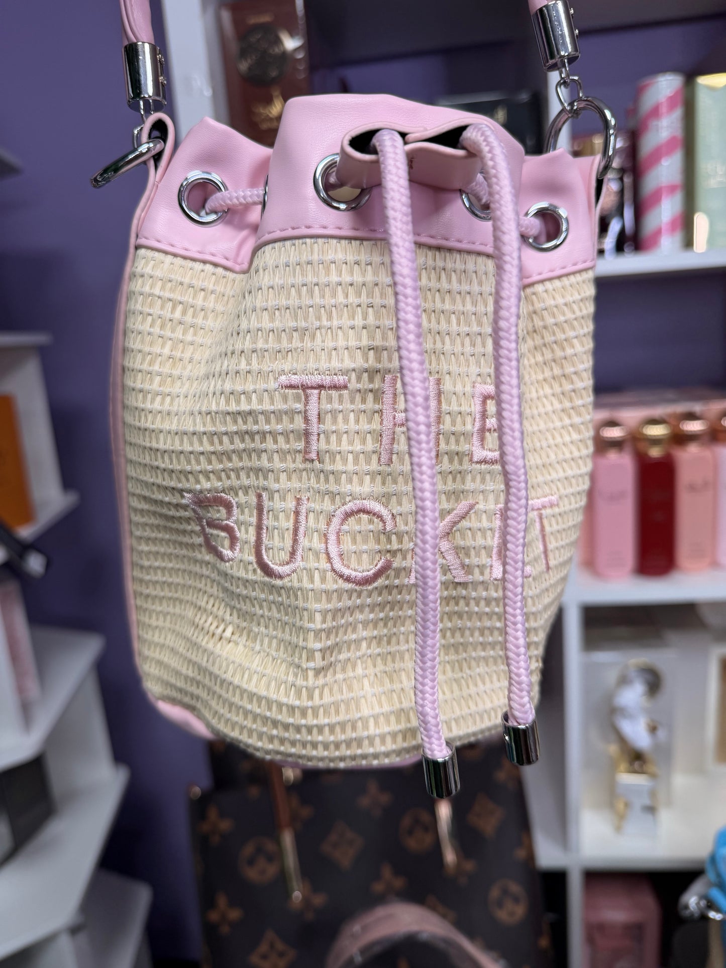 Mini bucket bag