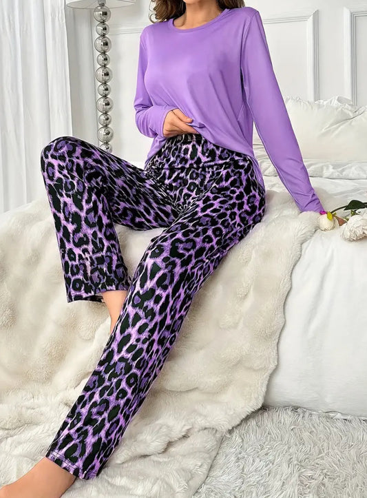 Cozy Purple Leopard Print Women's  Pajama Set. Size XXL